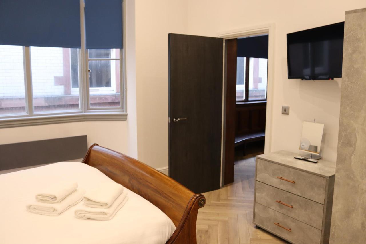 16 Queen Avenue City Centre Serviced Apartment W Free Parking Liverpool Exterior foto